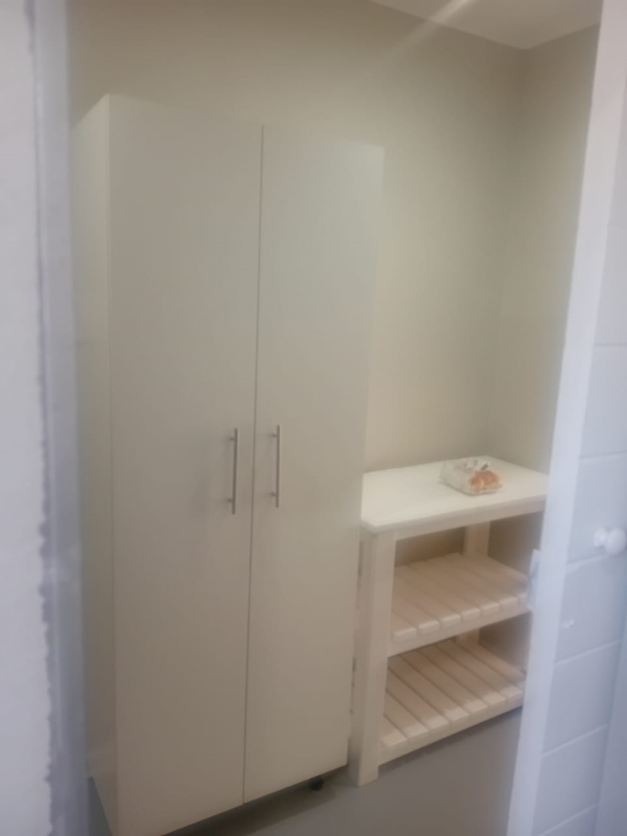 To Let 1 Bedroom Property for Rent in Humewood Eastern Cape